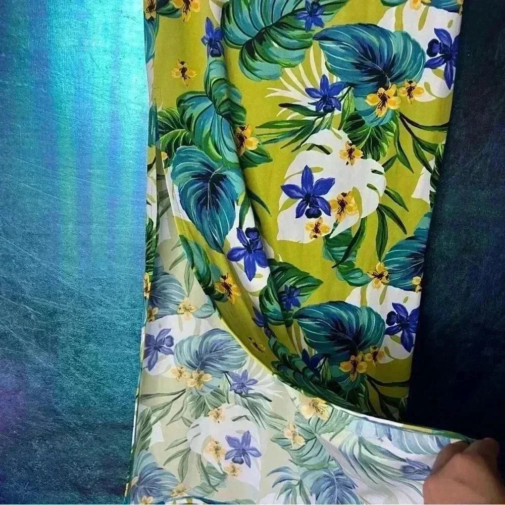 🌺 Charlotte Russe Long Hawaiian Pencil Skirt - Size Medium 🌴 - Picture 2 of 4
